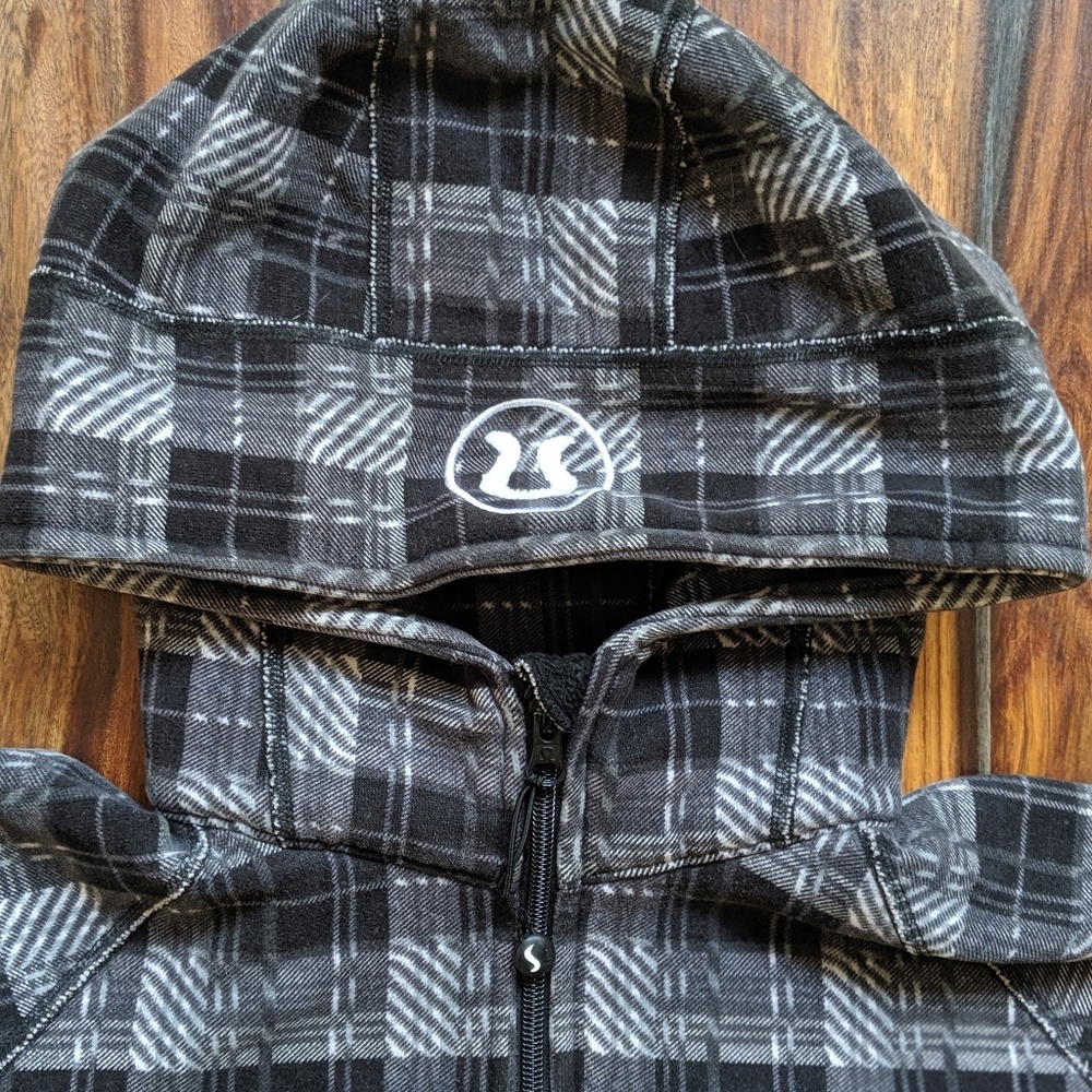 Lululemon plaid scuba jacket